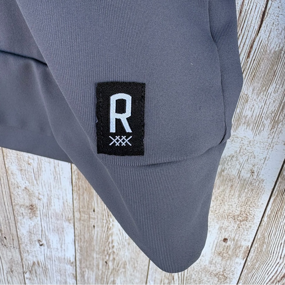 Rhone Essentials Performance Long Sleeve Crewneck… - image 4
